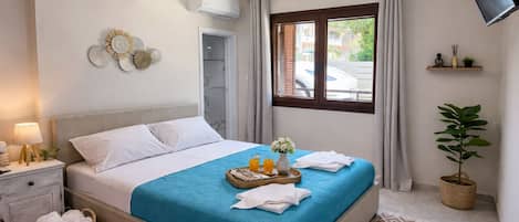 2 habitaciones, tabla de planchar con plancha, wifi y ropa de cama