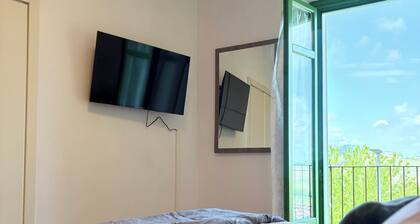 Dolce Vita House- Wine, Views and Relaxation in La Morra