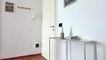 Interni