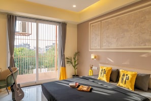 Superior Double Room with City View | Cortinas opacas, wifi gratis, ropa de cama