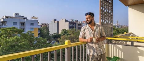 Bed in 6 Bed Mixed Dormitory with Balcony and City View | Terrasse/Patio