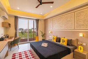 Superior Double Room with City View | Blackout drapes, free WiFi, bed sheets - The Hosteller Gurgaon (Gurugram)