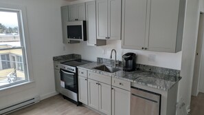 Private kitchen - Newly renovated 2-bedroom apartment in walkable Lake Placid location (Lake Placid)