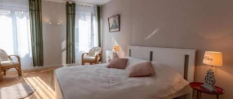 2 Schlafzimmer, Bügeleisen/Bügelbrett, Reisekinderbett, kostenloses WLAN