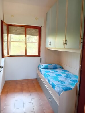 3 bedrooms, iron/ironing board, WiFi, bed sheets - Apartment 'Zakaria' with Mountain View, Wi-Fi and Air Conditioning (Foxi Lioni)