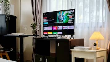 Superior Room (2 windows) | Desk, iron/ironing board, free WiFi, bed sheets