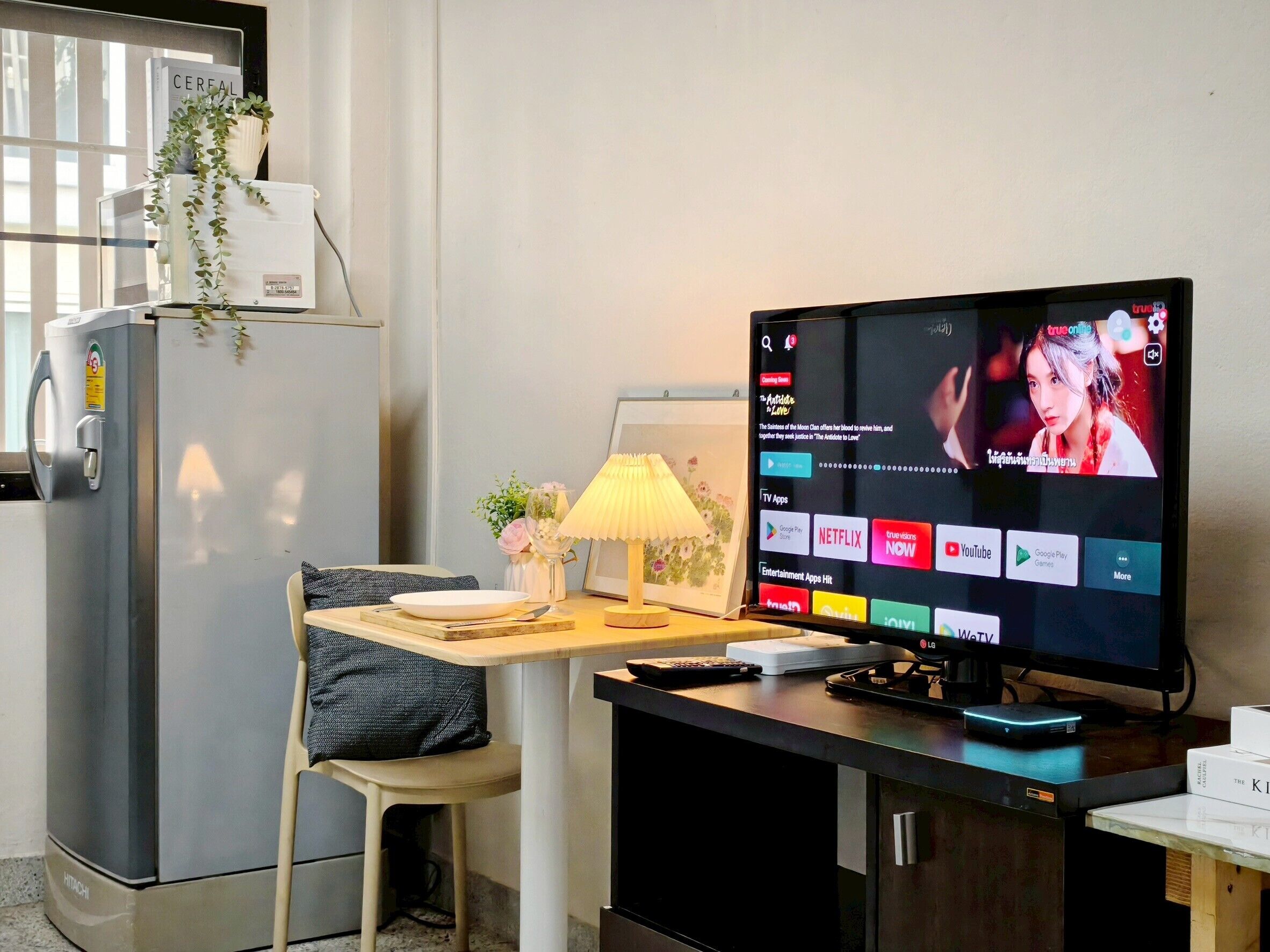 Standard Room (1 window) | Skrivebord, strykejern/-brett, wi-fi (inkludert) og sengetøy