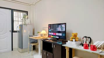 Standard Room (1 window)
