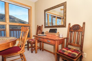 Interior - New! Lakefront Condo-Stunning views of Grand Lake & prime boardwalk location (Grand Lake)