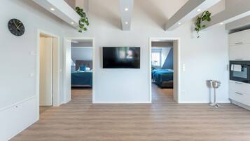 Comfort Apartment, 2 Bedrooms, City View | Laptop workspace, iron/ironing board, free WiFi, bed sheets