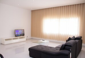 Luxury-Haus, Balkon | Wohnbereich