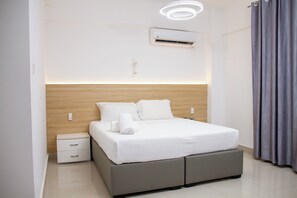 Deluxe Double or Twin Room | Laptop workspace, free WiFi - Hotel Kilimanjaro (Luanda)