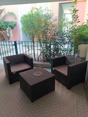 Terrace/patio - Vrbo Property (Nice)