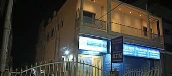 马杜苏丹行政酒店