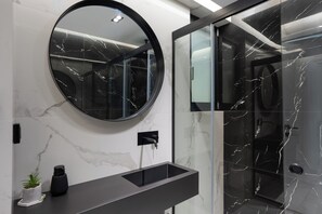 Bathroom - Villa Musafir with a private pool and jacuzzi (Kokkini Hani)