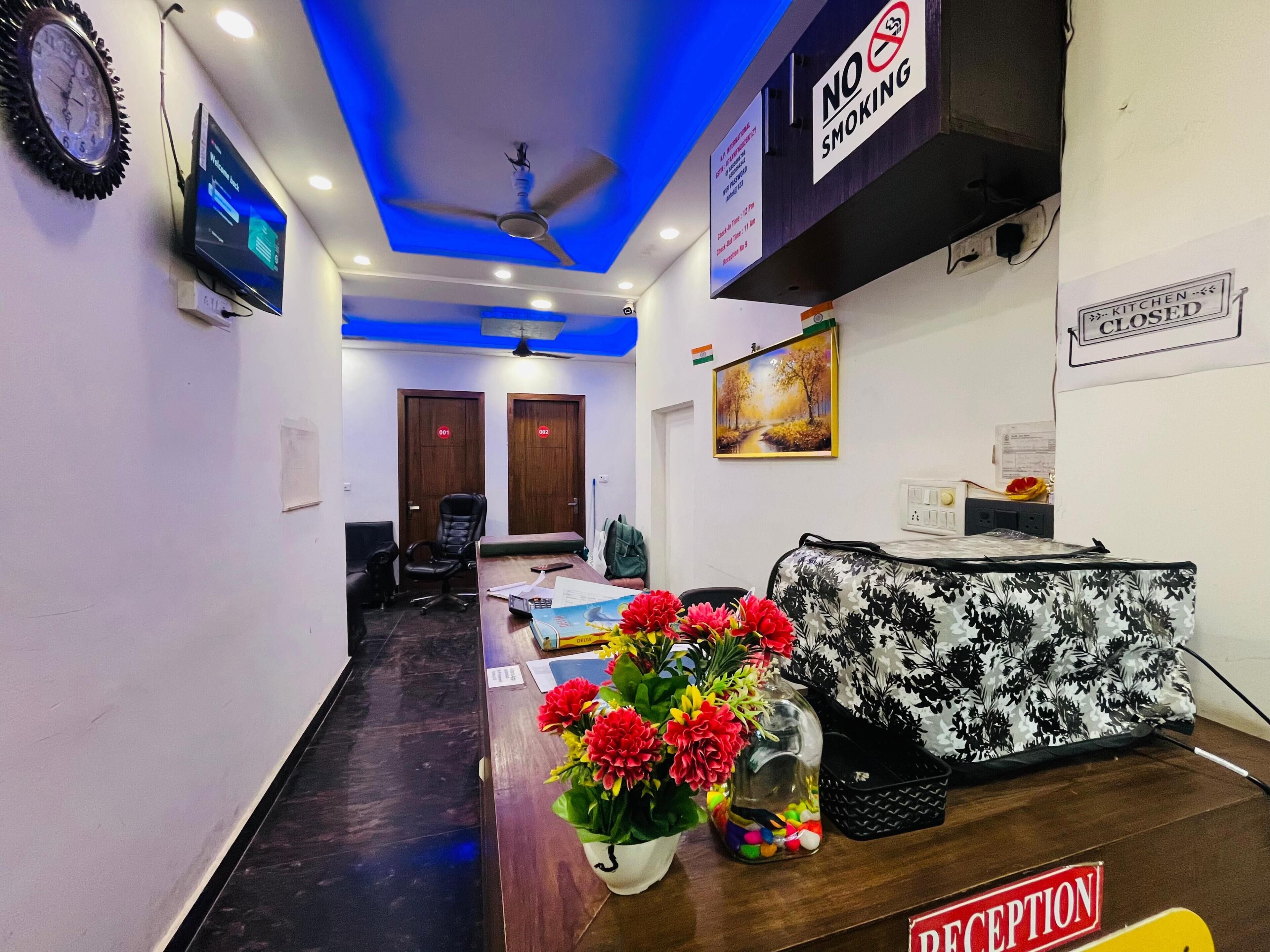 ห้องดีลักซ์ดับเบิล, ระเบียง, วิวเมือง | ล็อบบี้