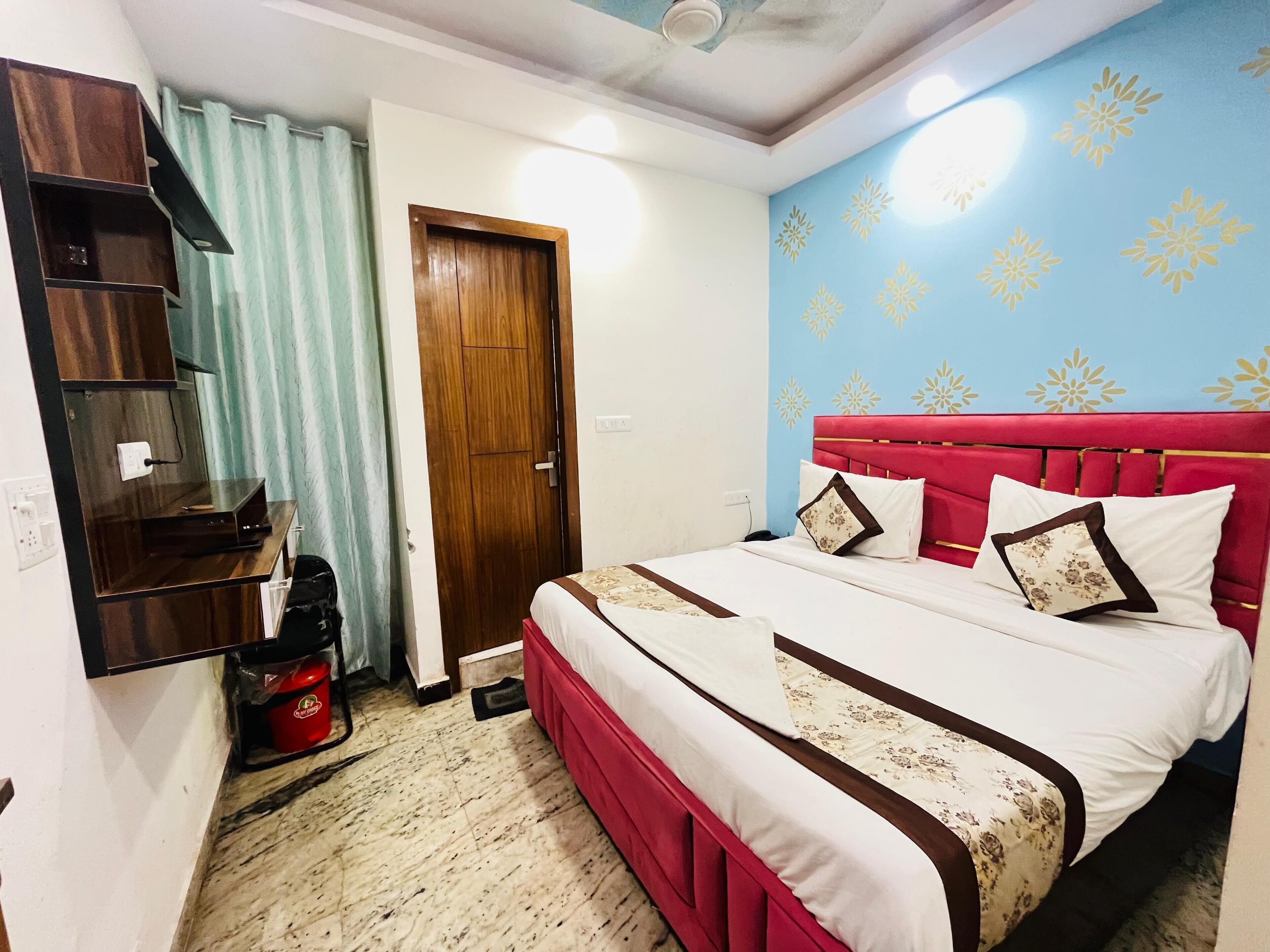 Deluxe Double Room, Balcony, City View