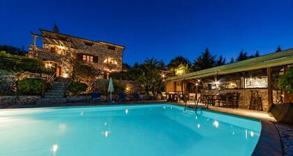 Villa Poseidon - Executive Suite In Zante w Pool