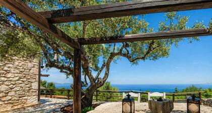 Villa Poseidon - Family Suite In Zante w Pool