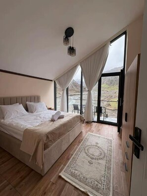 Bungalow exclusivo, 3 habitaciones, vista a la montaña | Sábanas de algodón egipcio, ropa de cama de alta calidad y edredón 