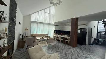 Bungalow Exclusive, vista montagna | Area soggiorno