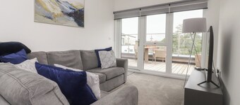 Apartment 20, River View