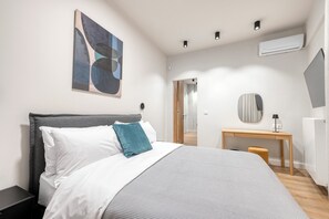 Room - Spacious Modern Apartment- Heart of Glyfada Center (Glifada)