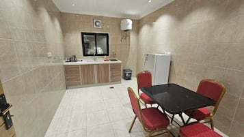 Apartment, 2 Schlafzimmer | Speisen