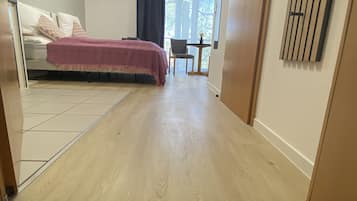 1 室のベッドルーム、WiFi、ベッドシーツ