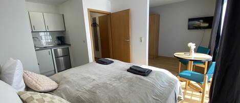 1 Schlafzimmer, WLAN, Bettwäsche