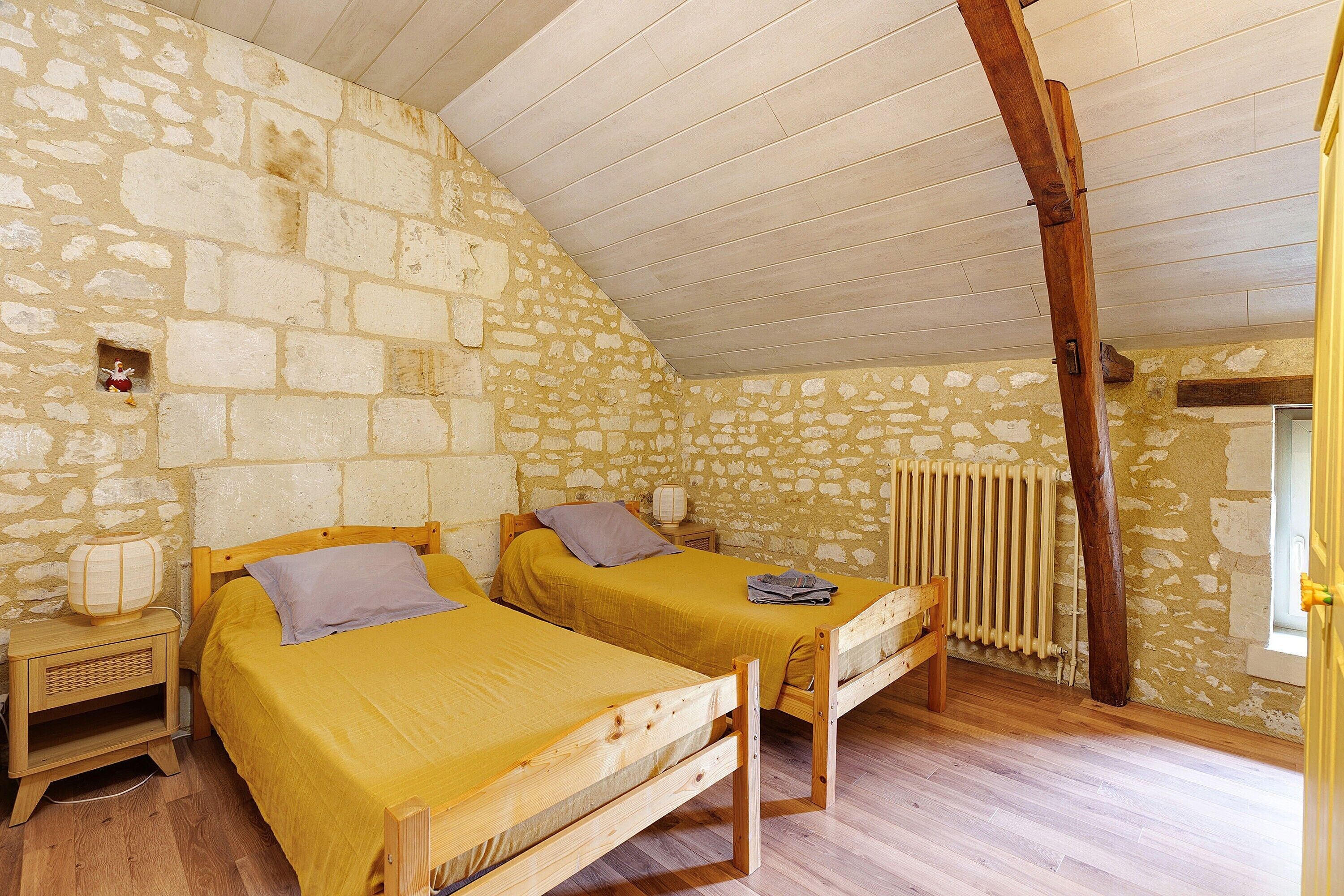 3 habitaciones, tabla de planchar con plancha y wifi 