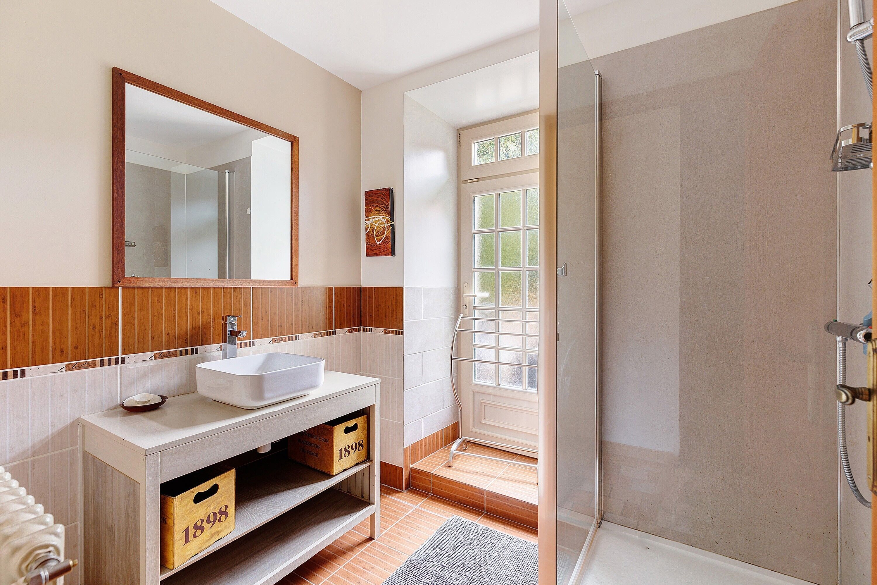 Een douche, een haardroger