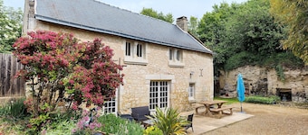 Gîte La Gentilhommière: private terrace, private garden, and Wi-Fi