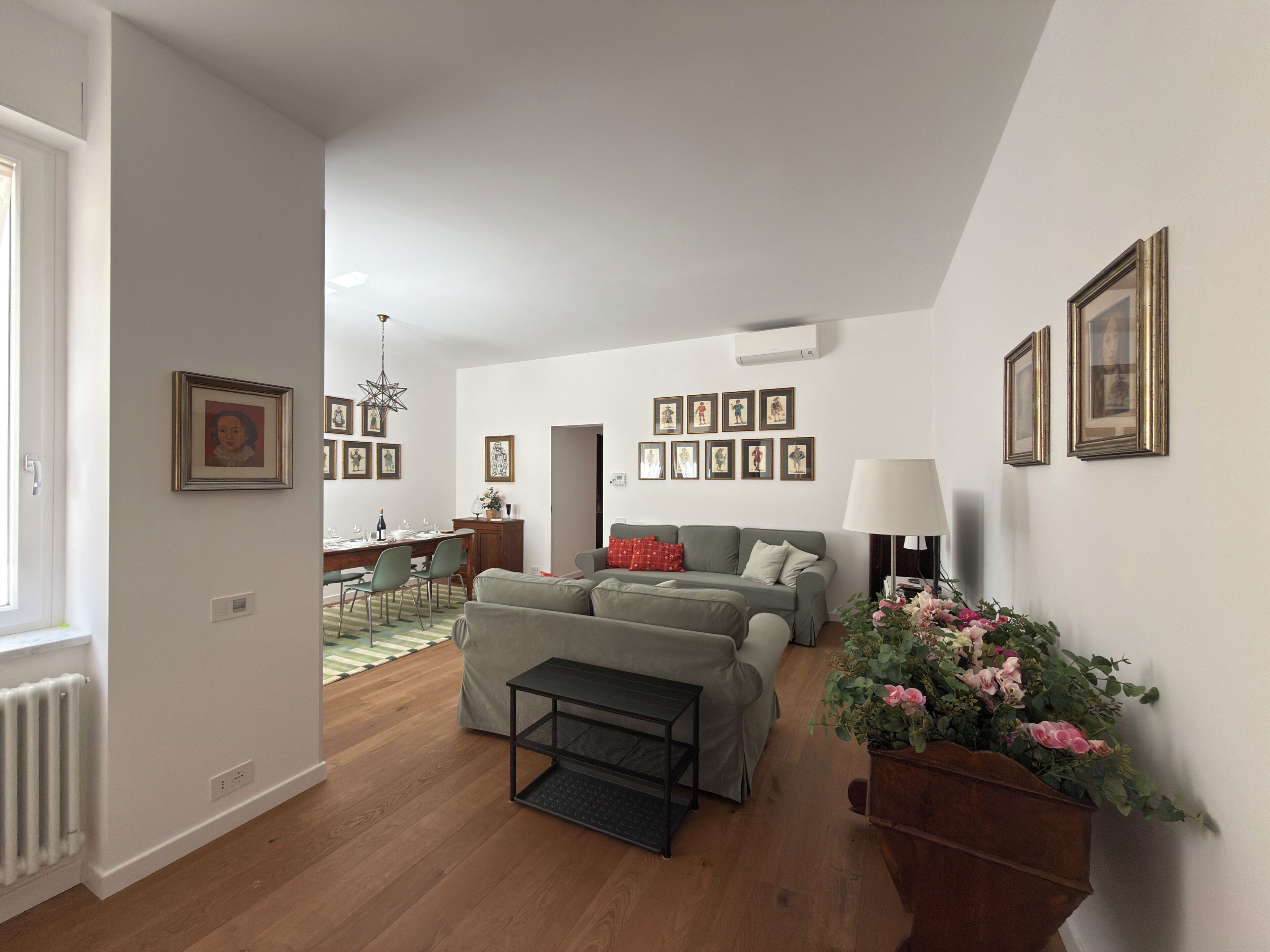 Apartment With Terrace Near The Colosseum - Rome