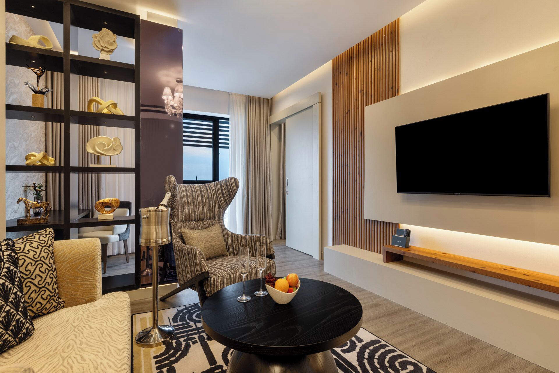 State Suite | Living area