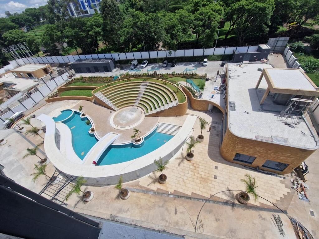 Piscina a l'aire lliure 