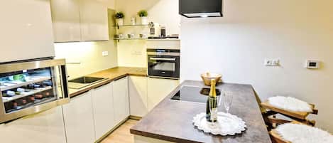 Microwave, oven, dishwasher