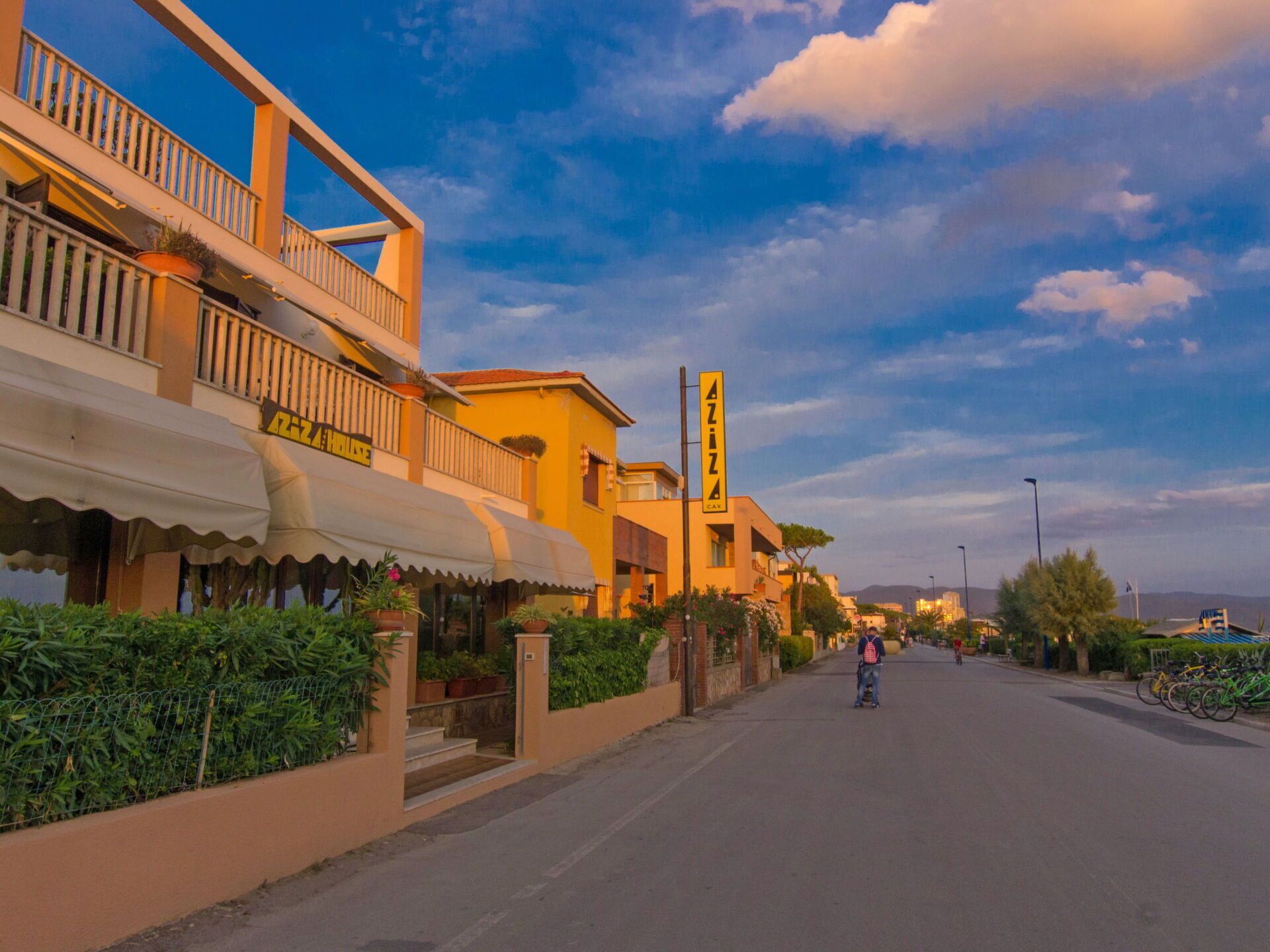 Apartment, Balcony, Coast, Condominium, Seaside Resort, Resort, Fence, Resort Town, Hotel, Handrail