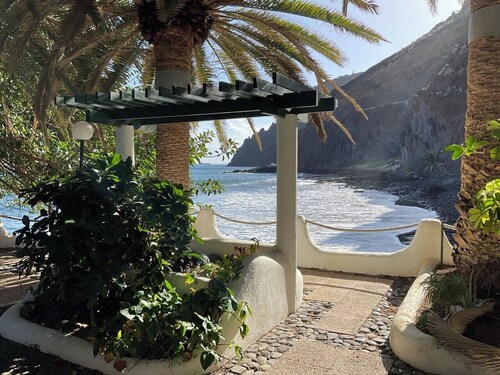 Oceanfront Playa Las Gaviotas – Private Beach Tenerife, Ocean Front Canarias 2