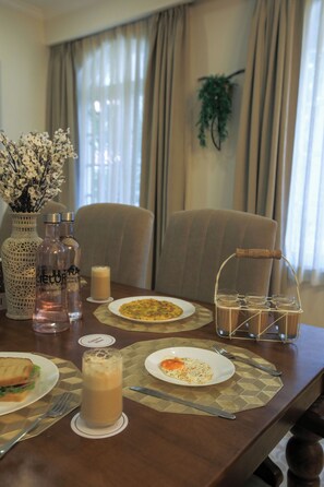 Daily buffet breakfast for a fee - Cielorra Villa (Calangute)