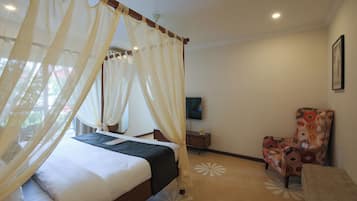 Chambre Deluxe | Literie de qualité supérieure, fer et planche à repasser, Wi-Fi gratuit