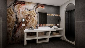 Aegean Deluxe Suite | Bilik Mandi | Pancuran mandi, pengering rambut, tuala disediakan, sabun 