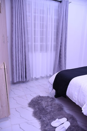 1 bedroom, iron/ironing board, WiFi, bed sheets - Perfect 1-bedroom apartment in adorable Nanyuki for your getaway experience. (Nanyuki)