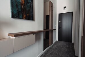 Double Room, City View | Free WiFi - BOUL ROSU RESIDENCE free parking (Arad)