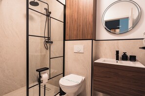 Habitación doble, vista a la ciudad | Baño