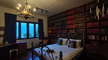 Premium bedding, pillow-top beds, minibar, blackout curtains