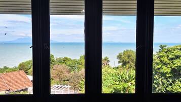 Panoramic Double or Twin Room, Sea View | Interior
