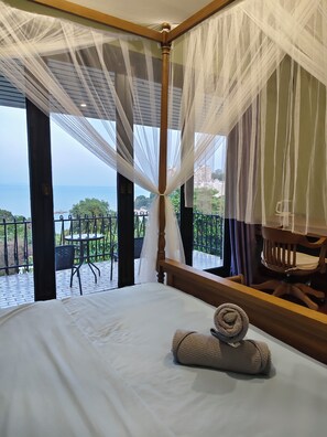 Panoramic Room, Balcony, Ocean View - VELAMUNDI INN (George Town)