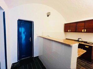 Tvåbäddsrum Deluxe - balkong - utsikt mot bergen | Eget kök