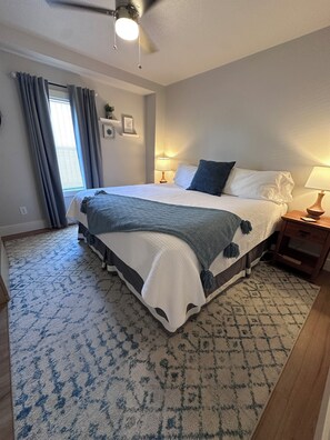 2 chambres, fer et planche à repasser, Wi-Fi, literie fournie